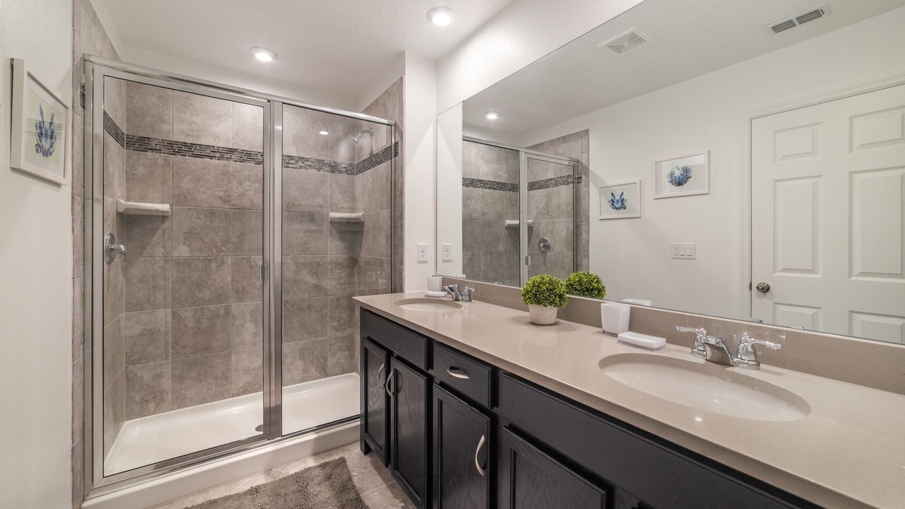 Photo of Bathroom in Four Corners