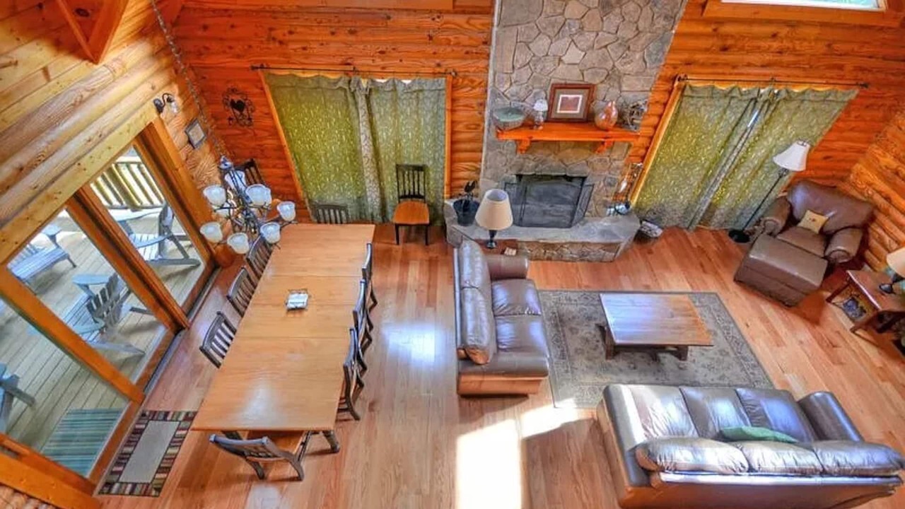 Photo of Livingroom in Almond