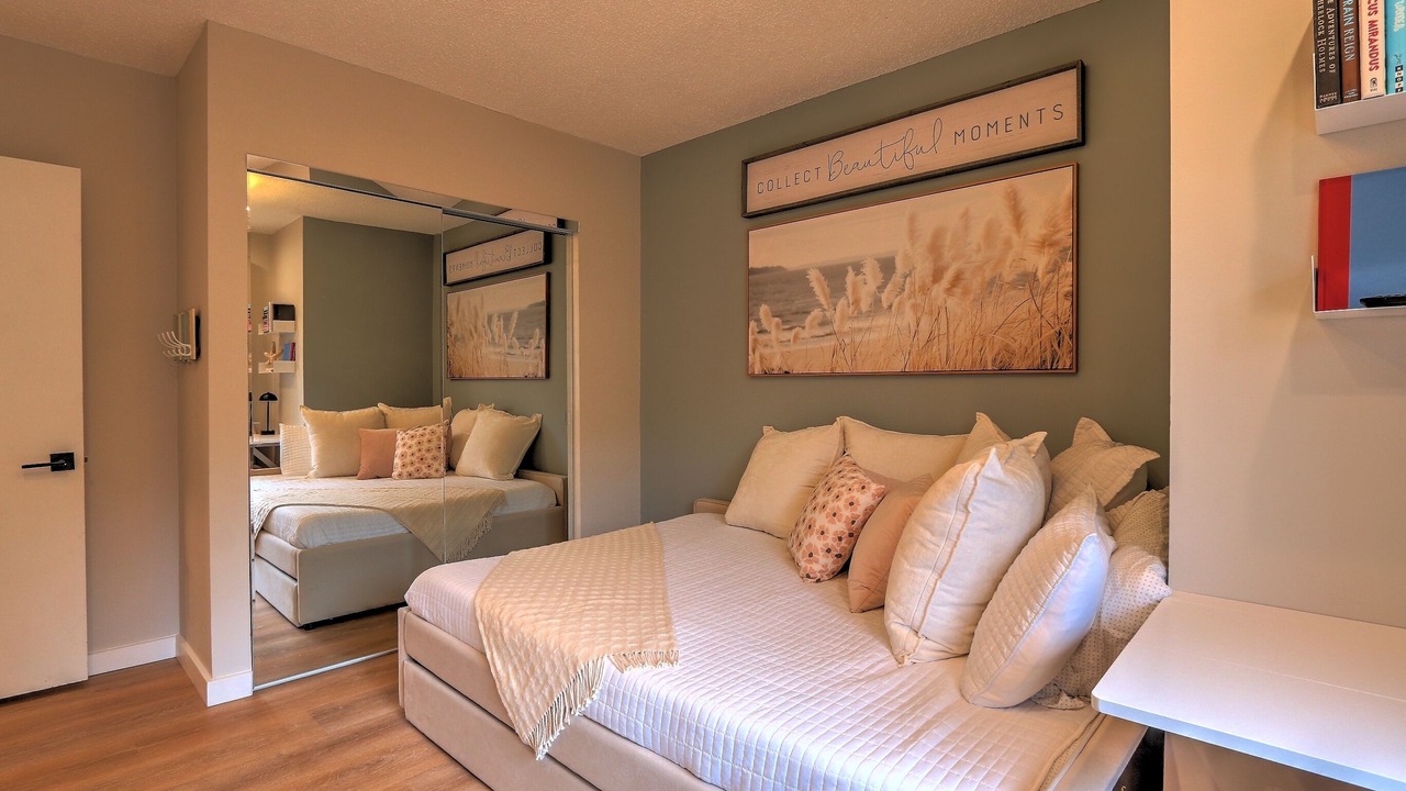 Photo of Bedroom in Folly Field