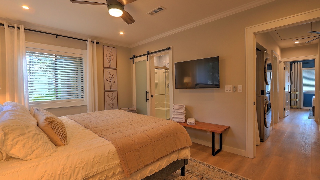 Photo of Bedroom in Folly Field