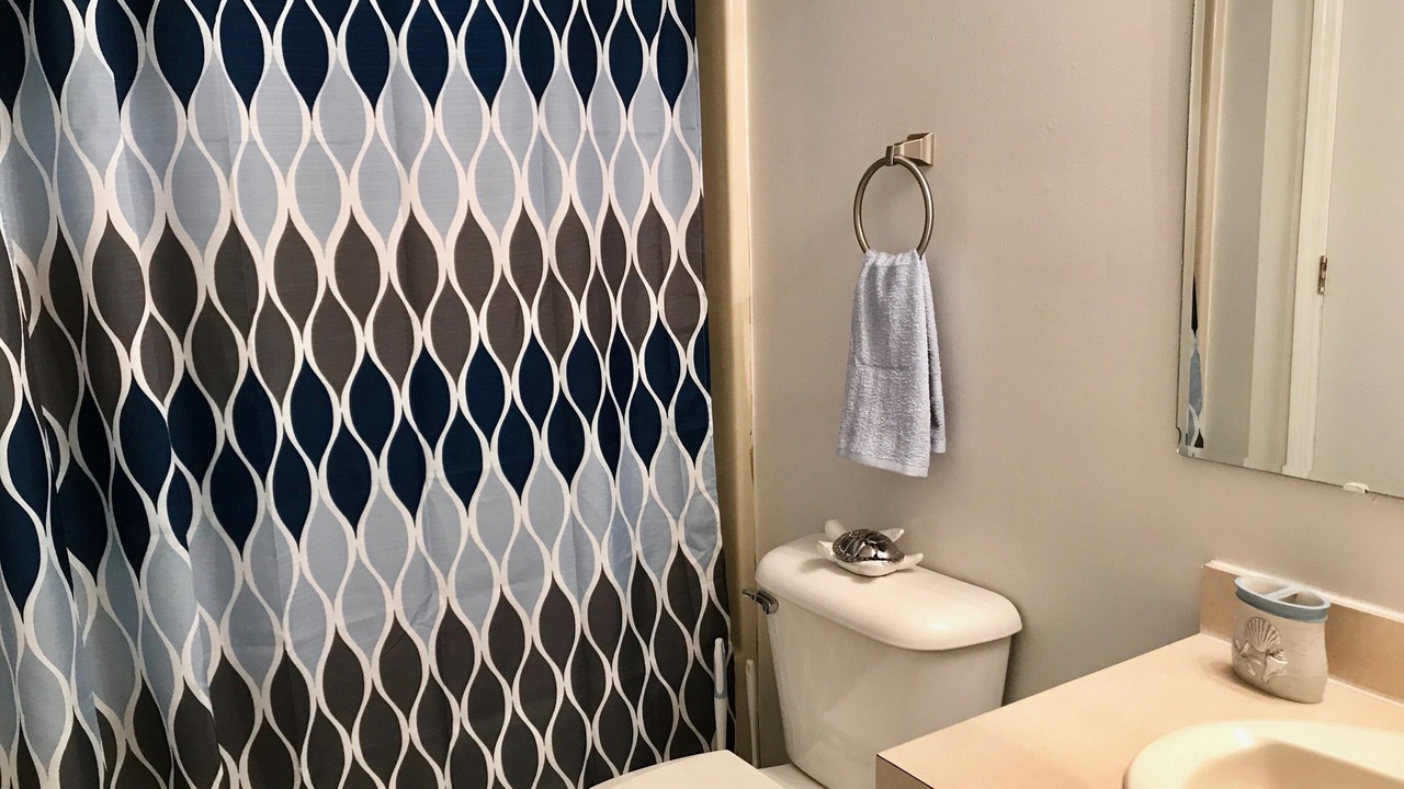 Photo of Bathroom in Garden City