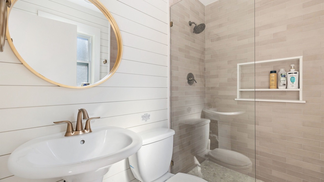 Photo of Bathroom in Summerplace