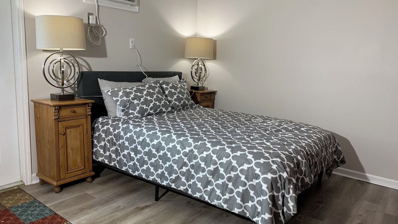Photo of Bedroom in Whitemarsh Island