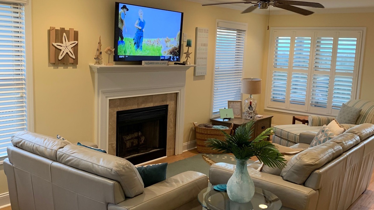 Photo of Livingroom in Topsail Beach