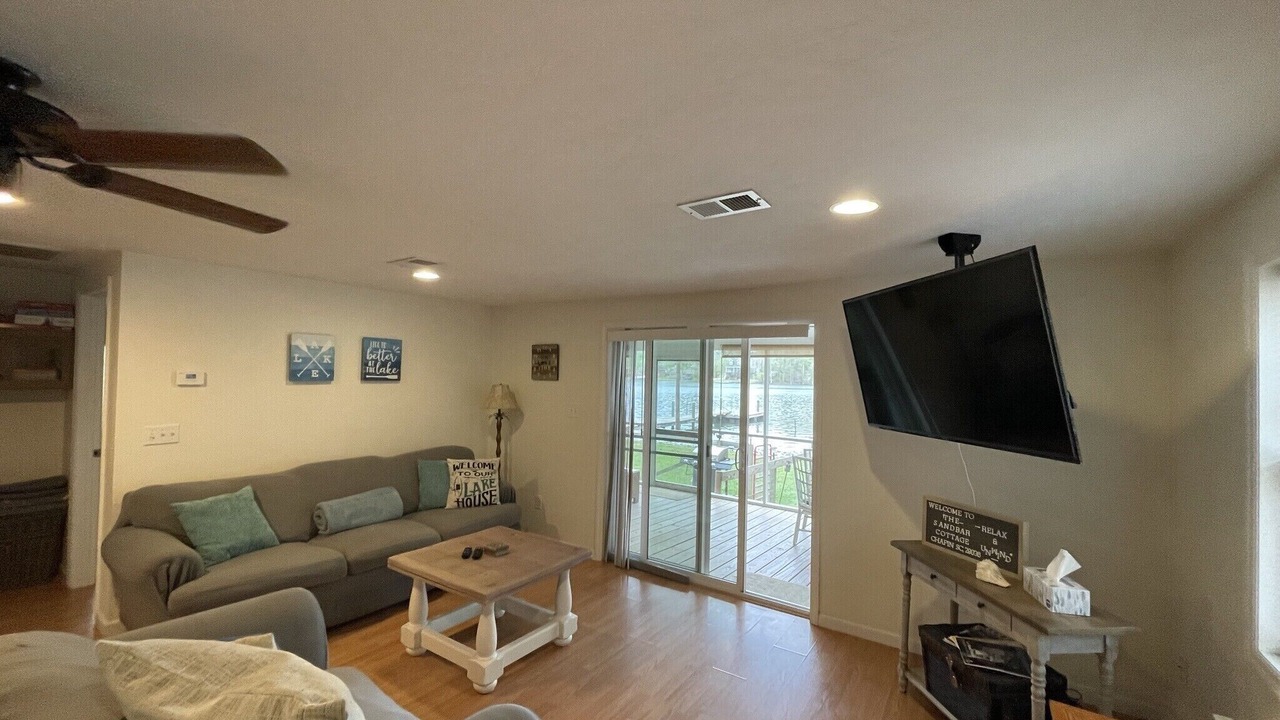 Photo of Livingroom in Chapin