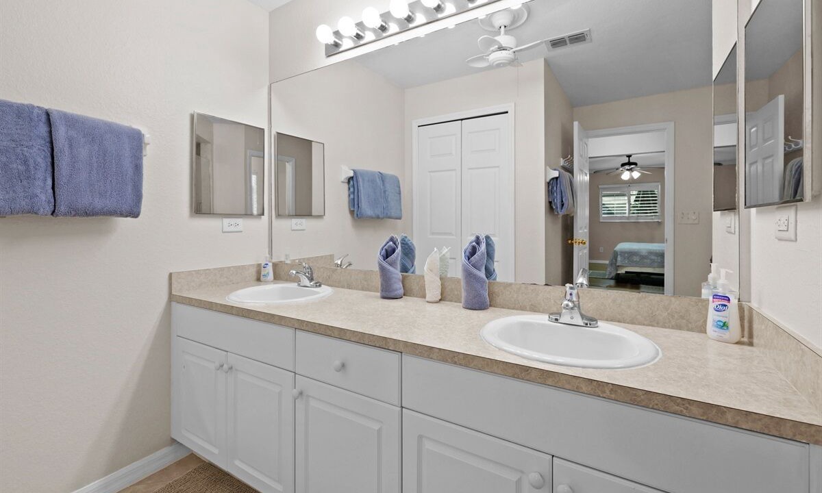 Photo of Bathroom in Mariner