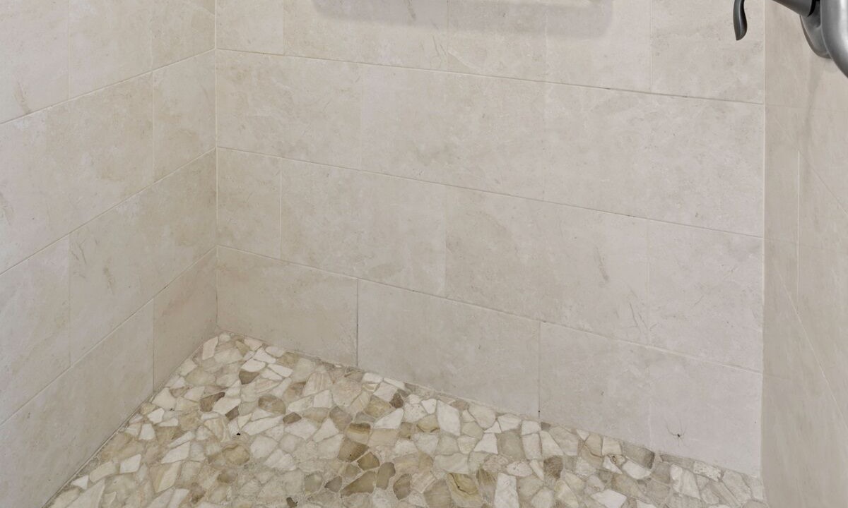 Photo of Bathroom in Mariner