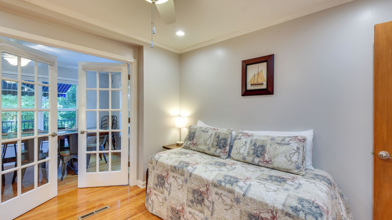 Photo of Bedroom in Anderson