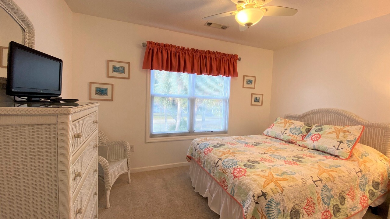 Photo of Bedroom in Edisto Island