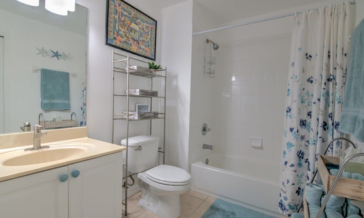 Photo of Bathroom in Ole