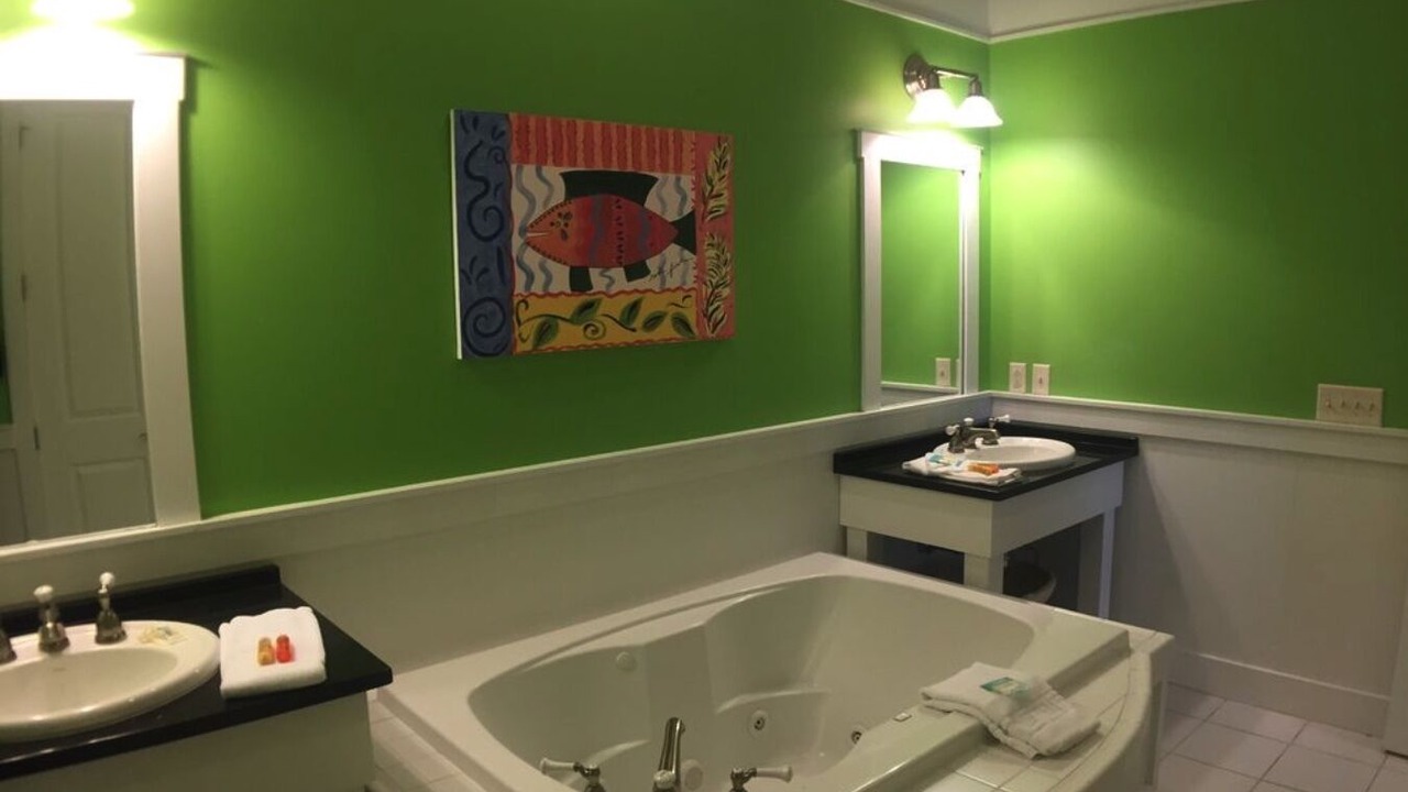 Photo of Bathroom in Melrose on the Beach