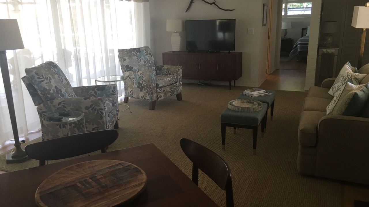 Photo of Livingroom in Floridana Beach