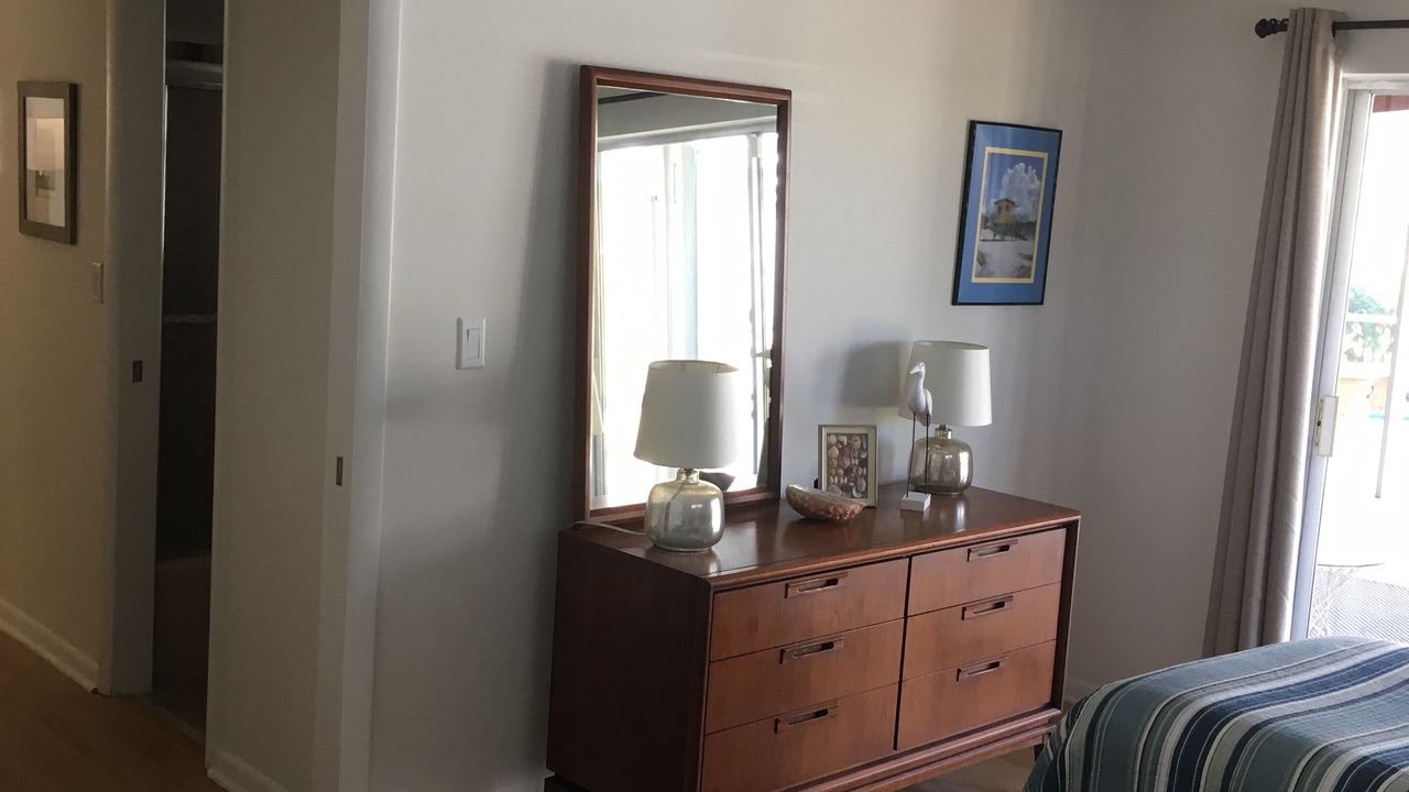 Photo of Bedroom in Floridana Beach