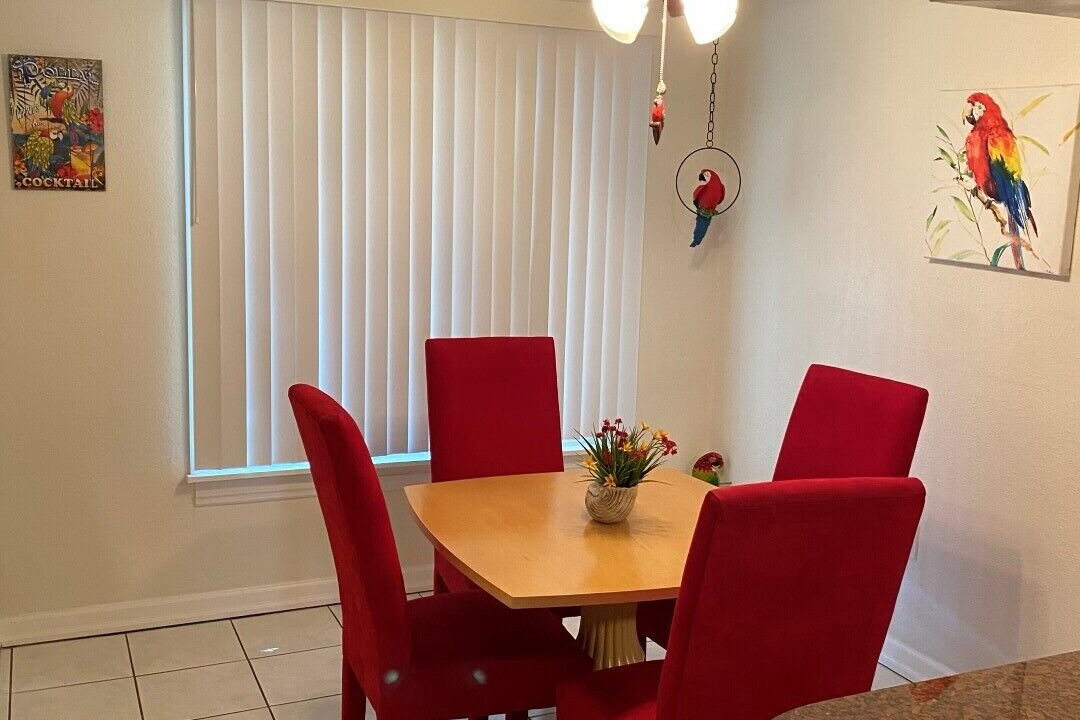 Photo of Livingroom in Bayview