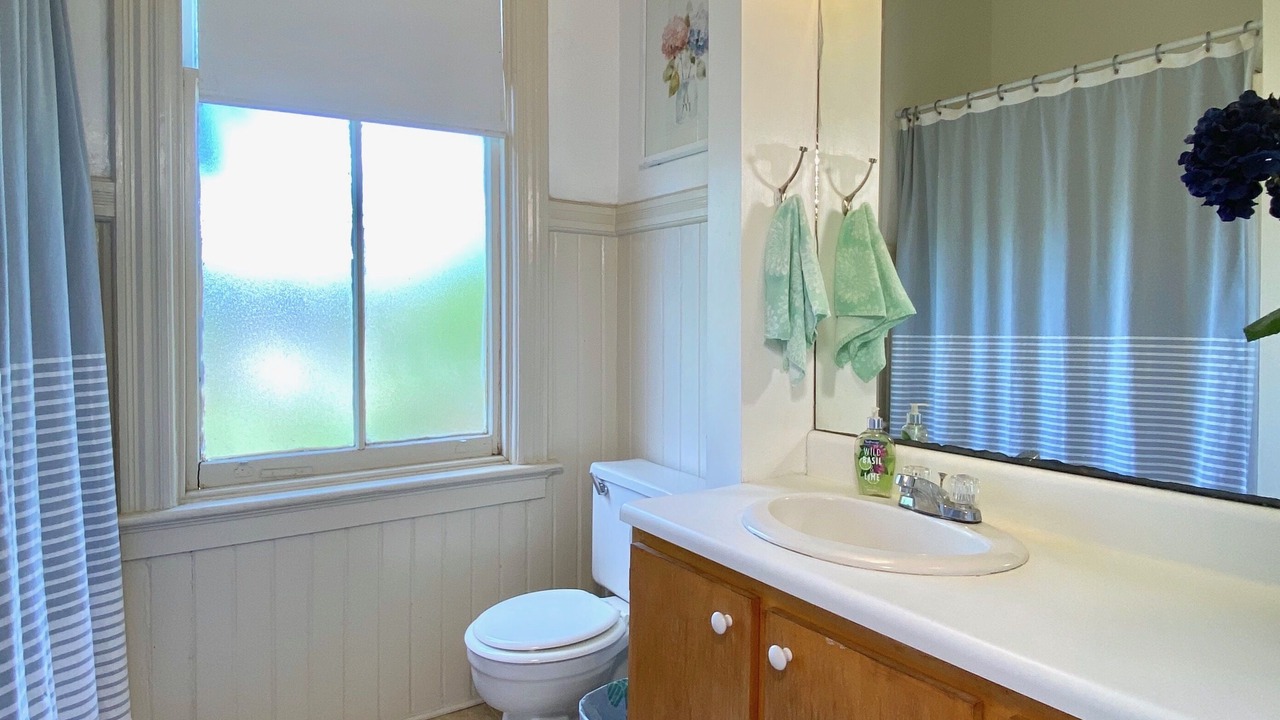 Photo of Bathroom in Old West Broad Neighborhood