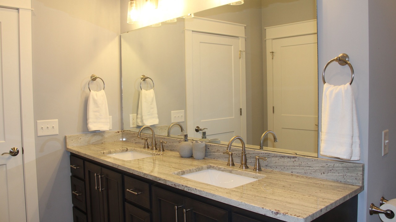 Photo of Bathroom in Six Mile