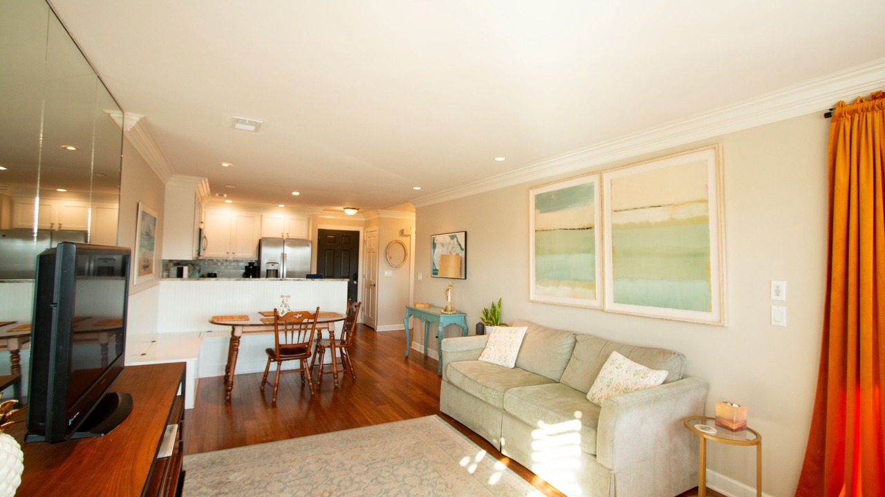 Photo of Livingroom in Seabrook Island