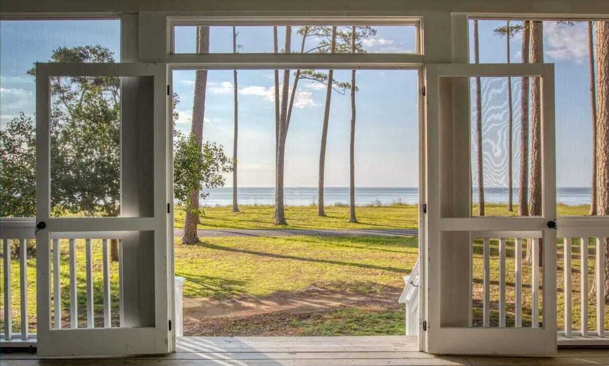 Photo of Others in Melrose on the Beach