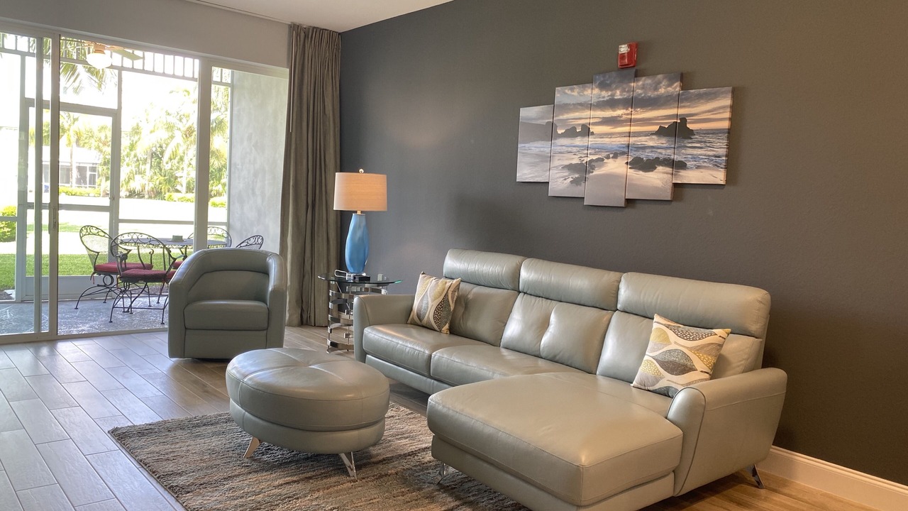 Photo of Livingroom in Naples
