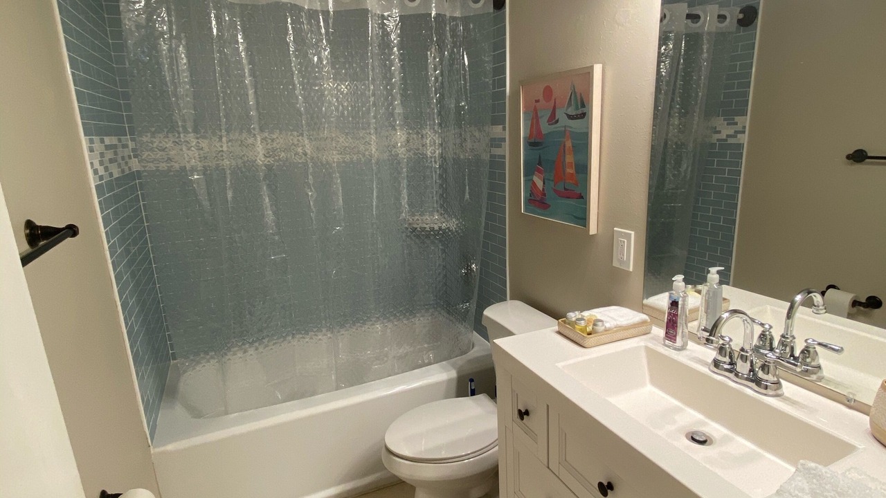 Photo of Bathroom in Bay Crest Villa