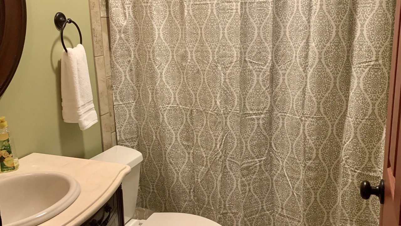 Photo of Bathroom in Sunset