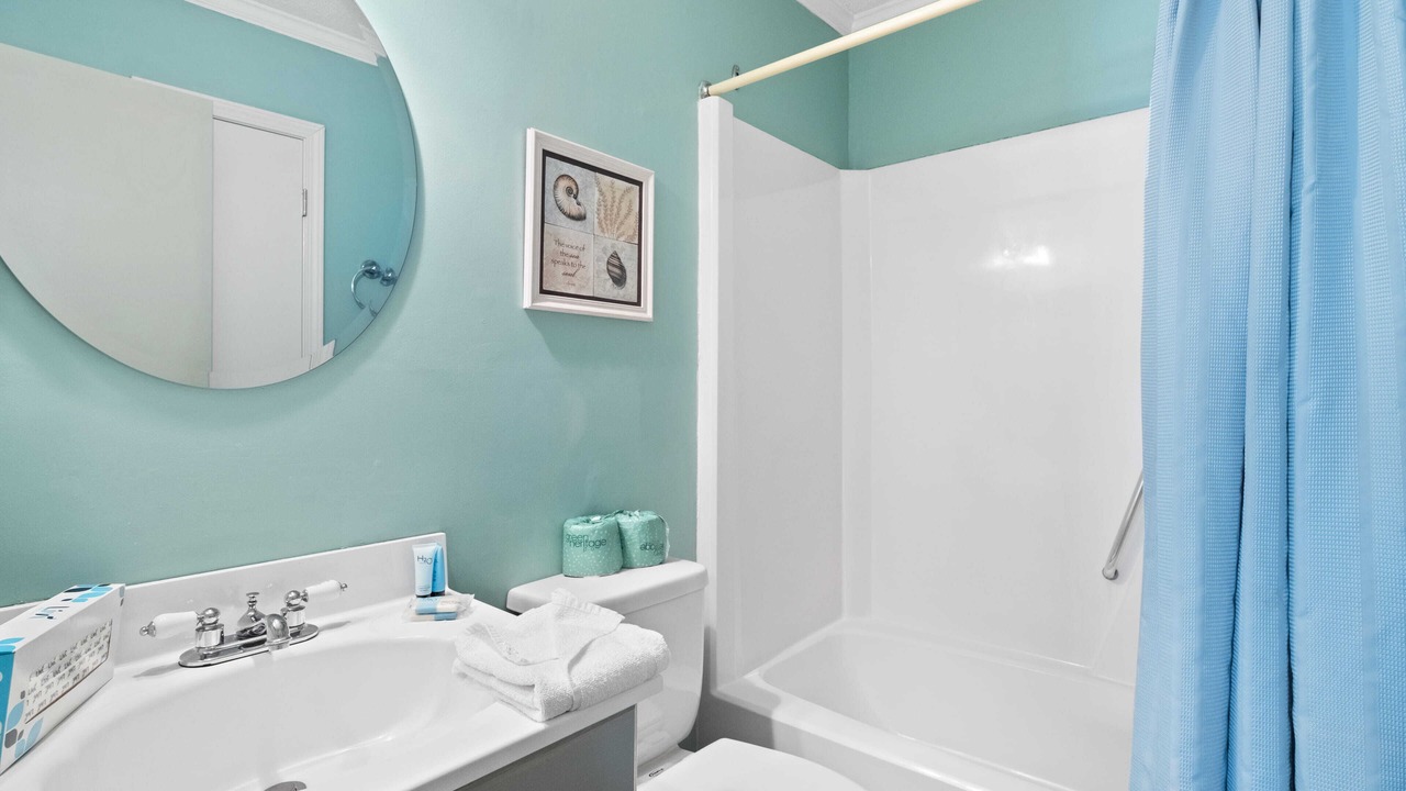 Photo of Bathroom in Folly Field