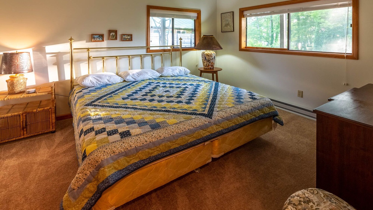 Photo of Bedroom in Glenville