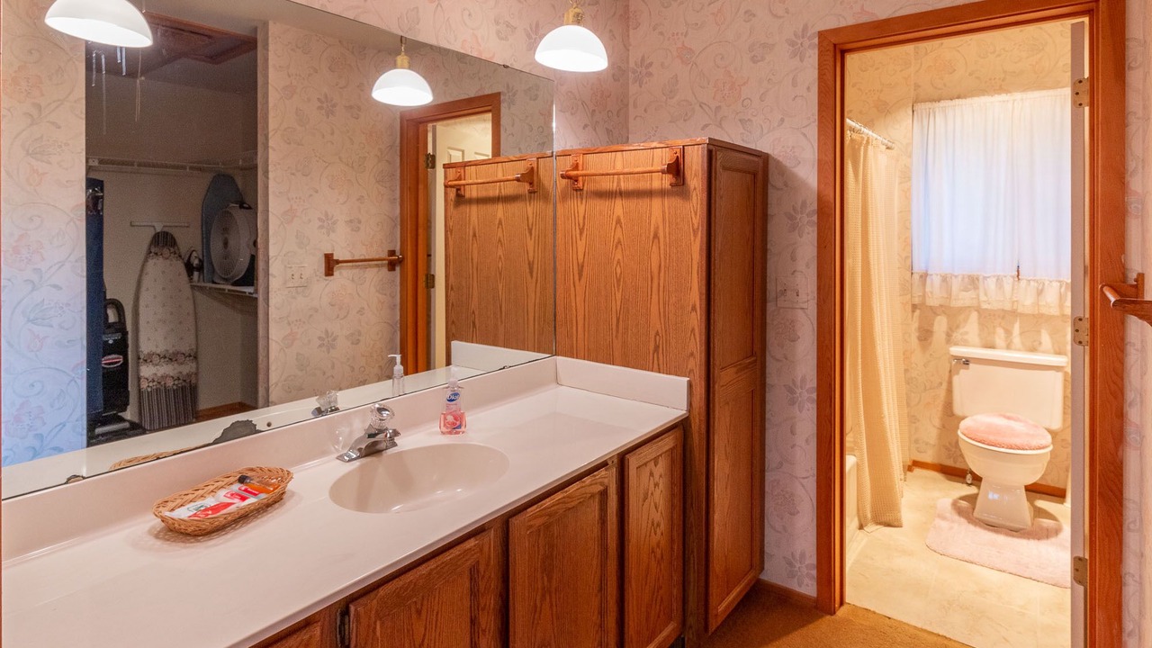 Photo of Bathroom in Glenville