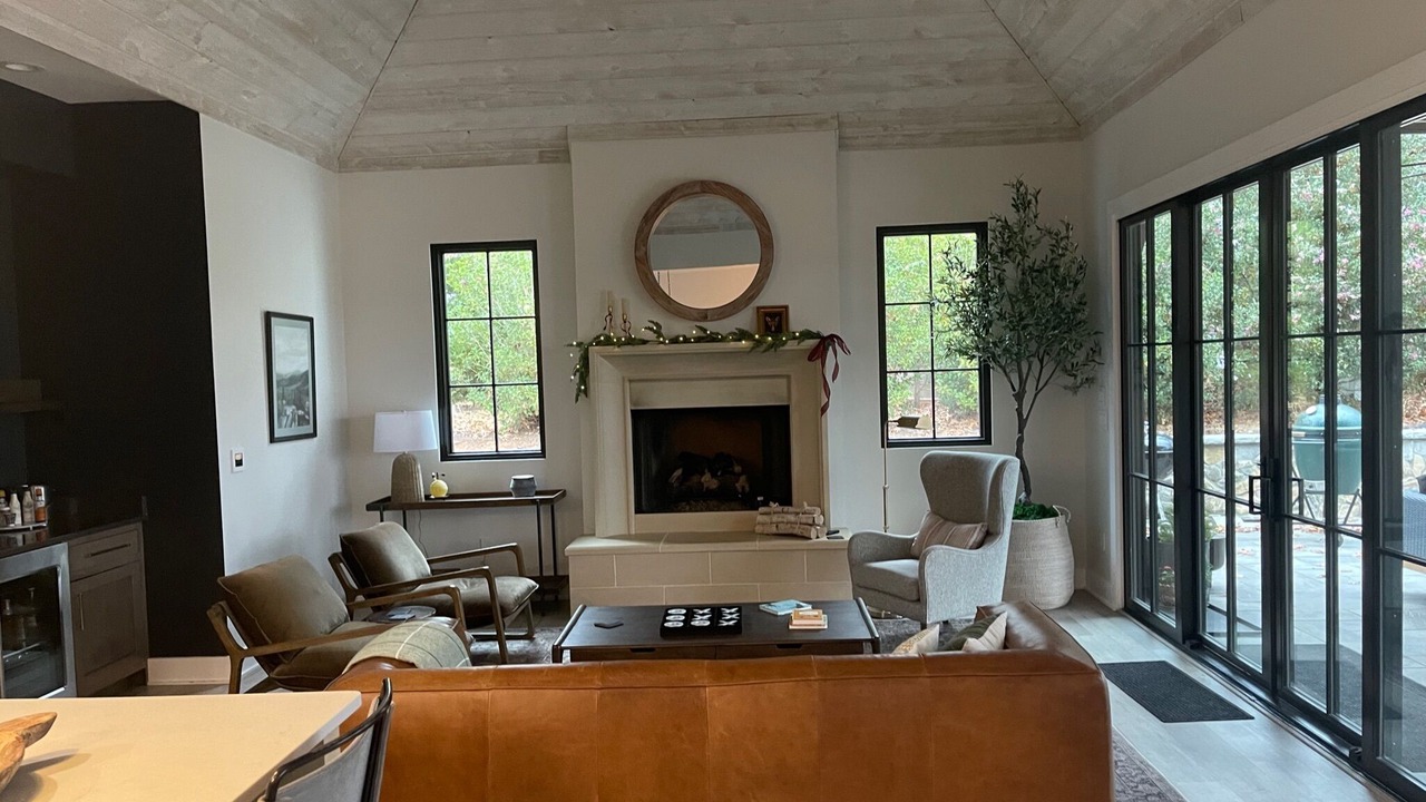 Photo of Livingroom in Reed Creek