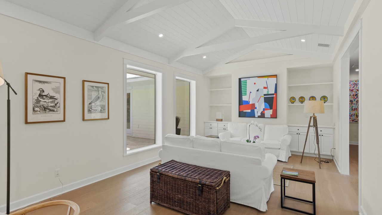 Photo of Livingroom in South Beach