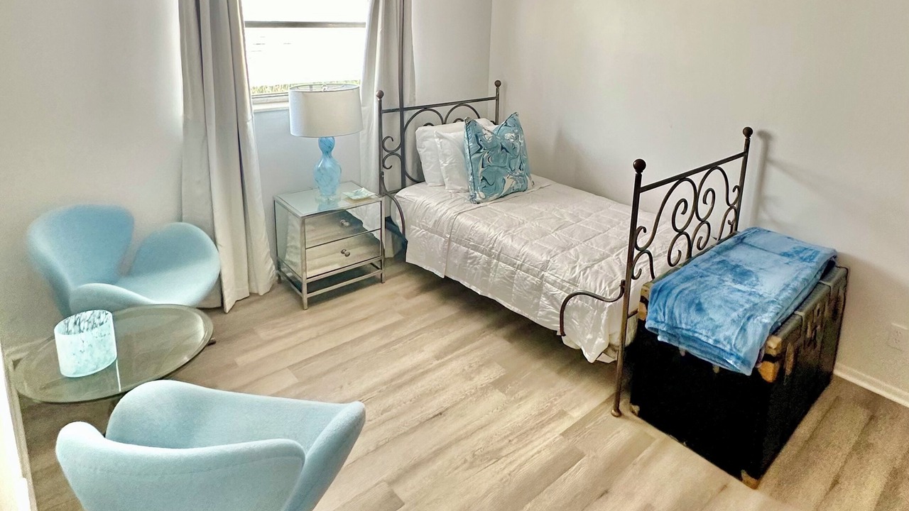 Photo of Bedroom in Central Beach