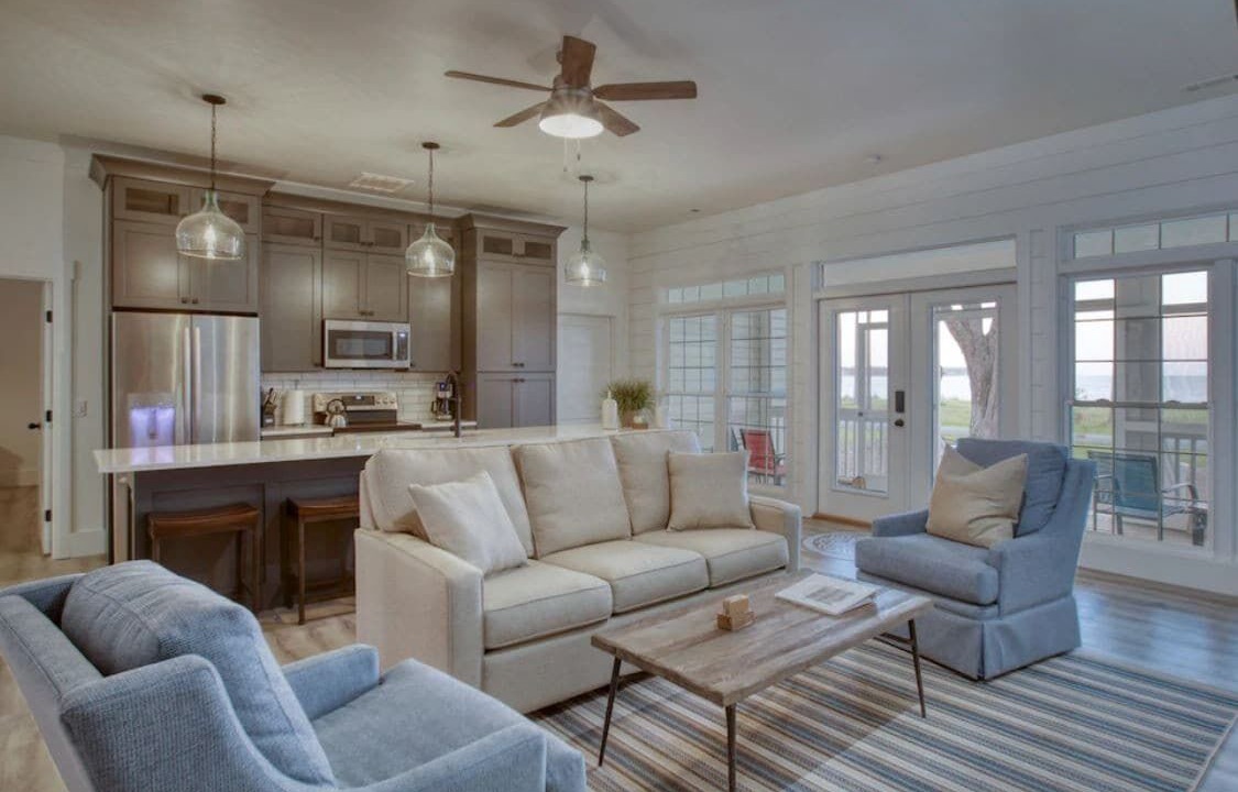 Photo of Livingroom in Melrose on the Beach
