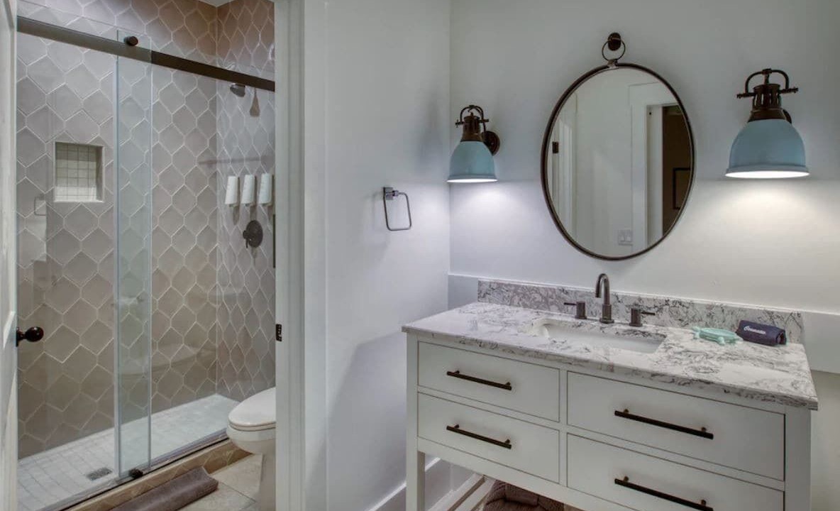 Photo of Bathroom in Melrose on the Beach