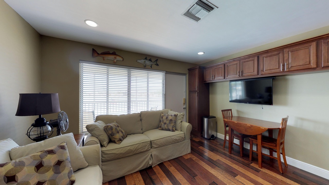Photo of Livingroom in Isles of Capri