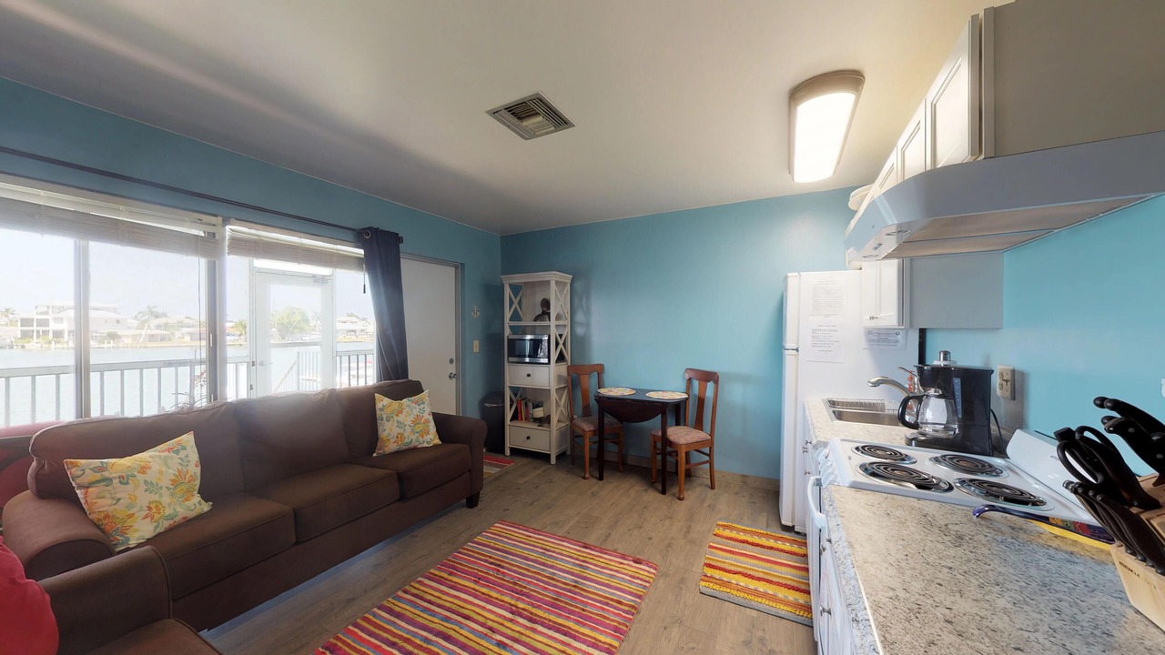 Photo of Kitchen in Isles of Capri