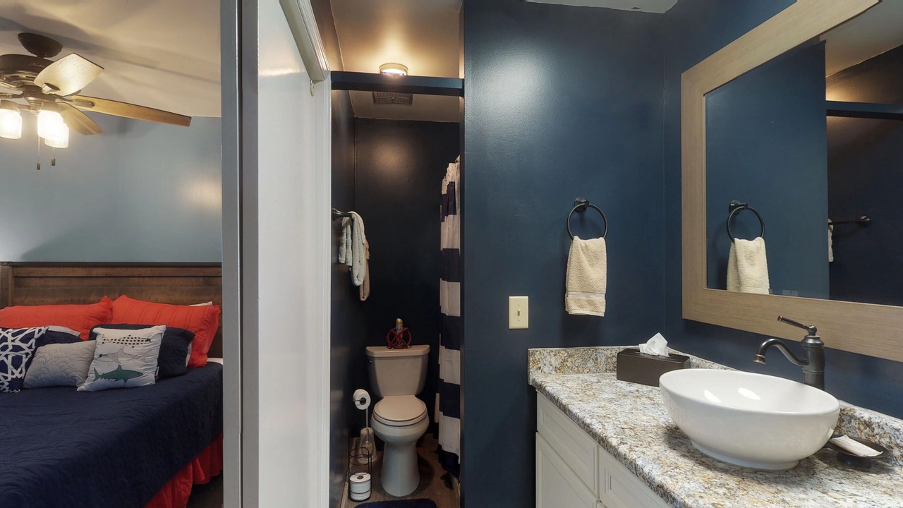 Photo of Bathroom in Isles of Capri