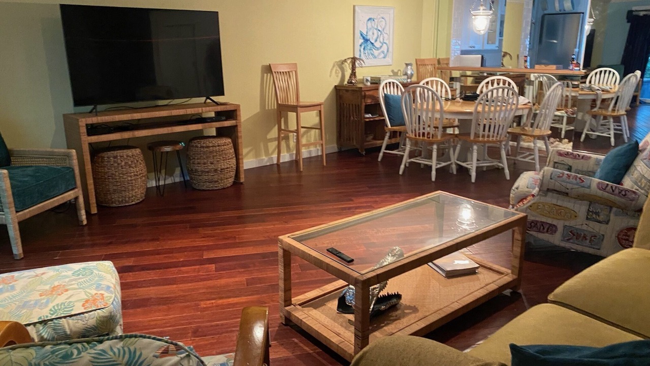 Photo of Livingroom in Folly Field