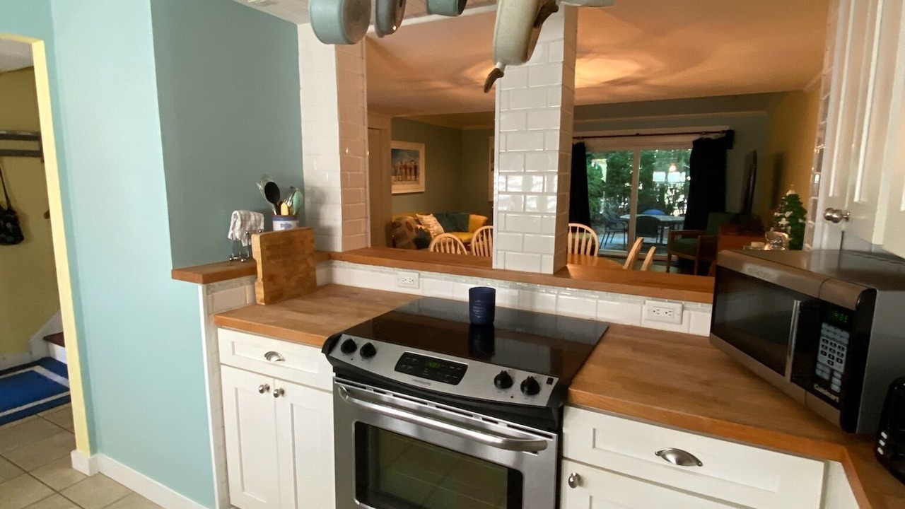 Photo of Kitchen in Folly Field