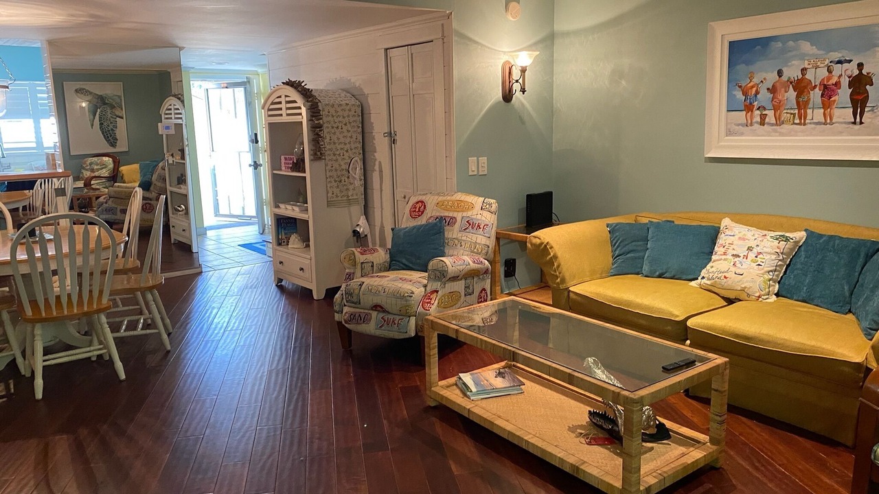 Photo of Bedroom in Folly Field