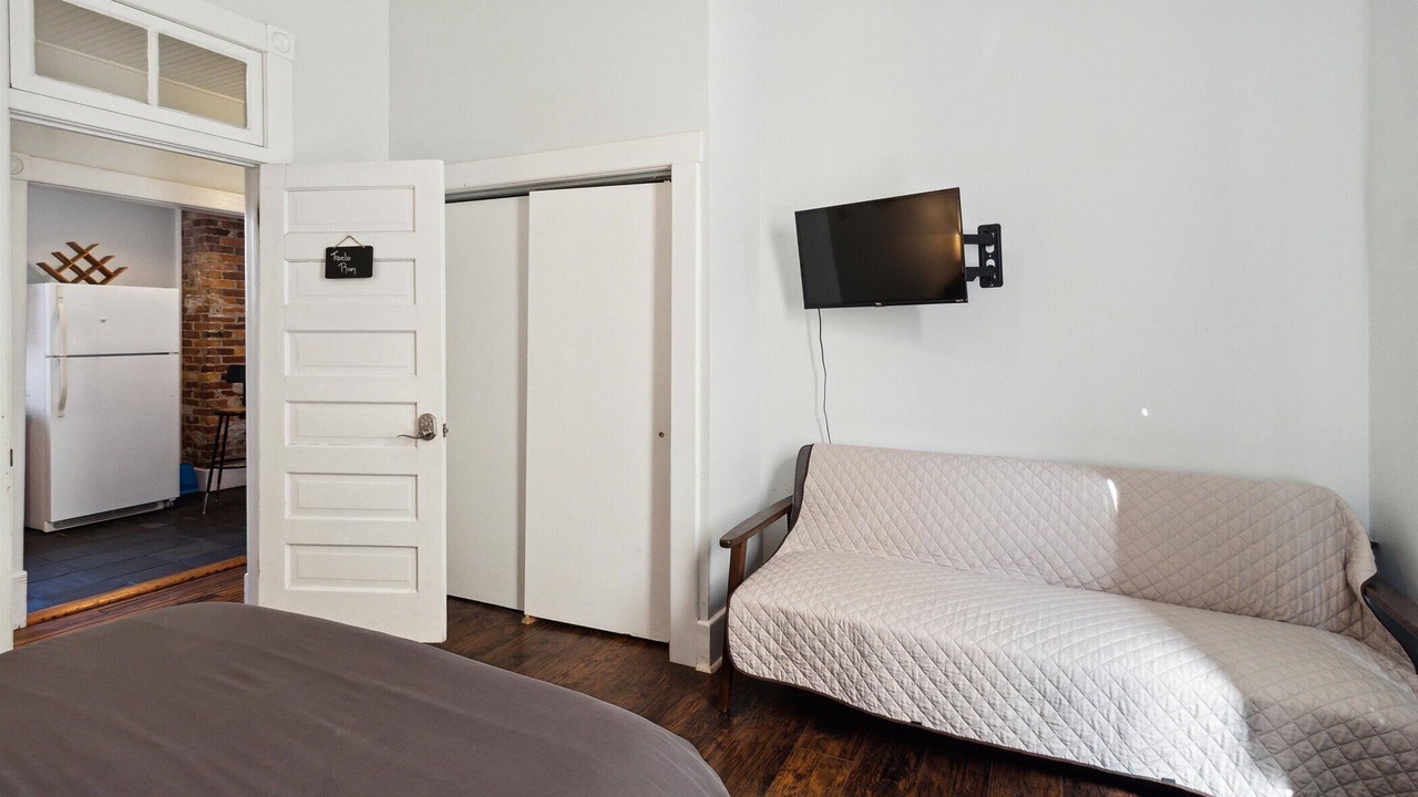 Photo of Bedroom in Midtown