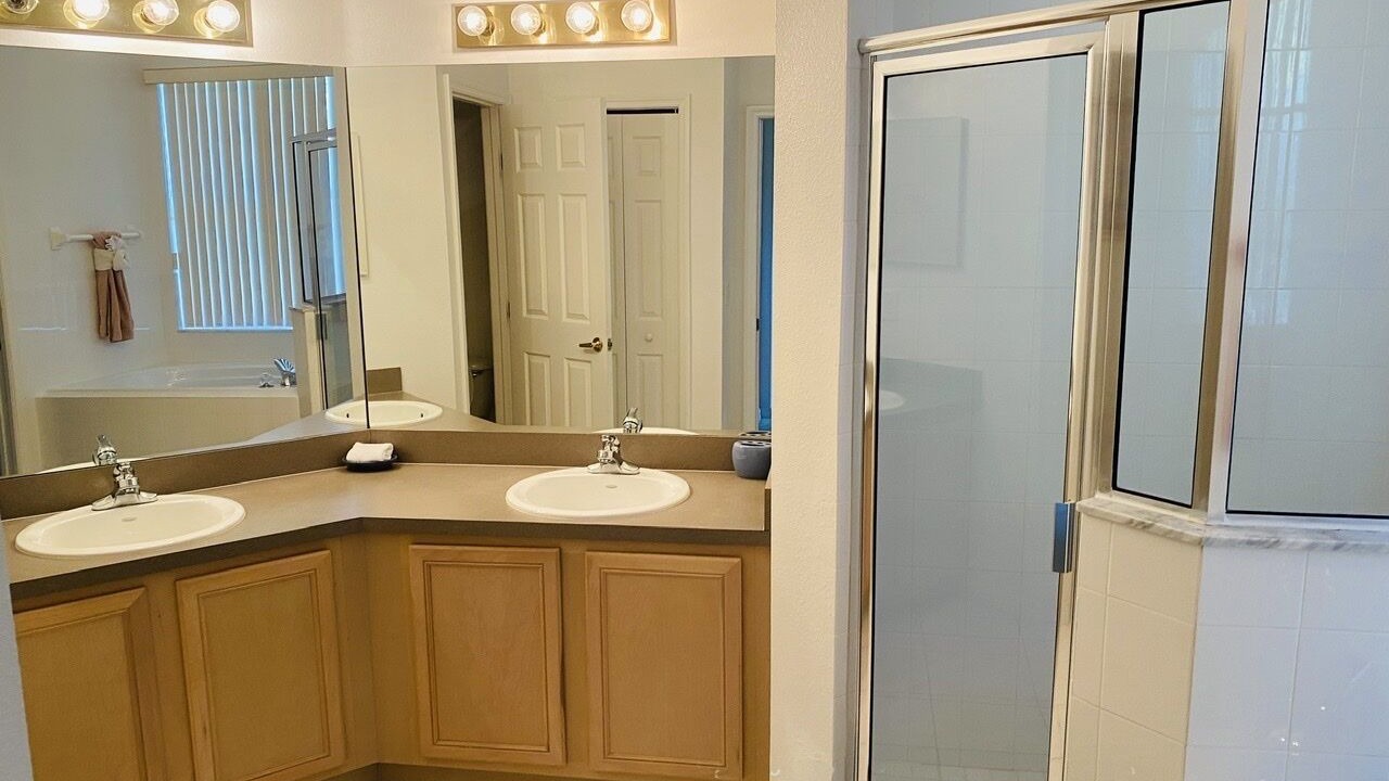 Photo of Bathroom in Calabay Parc