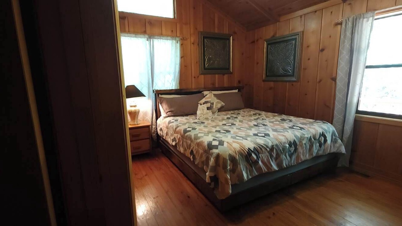 Photo of Bedroom in Cleveland