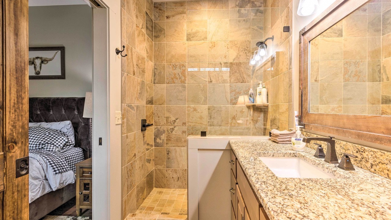 Photo of Bathroom in Glenville