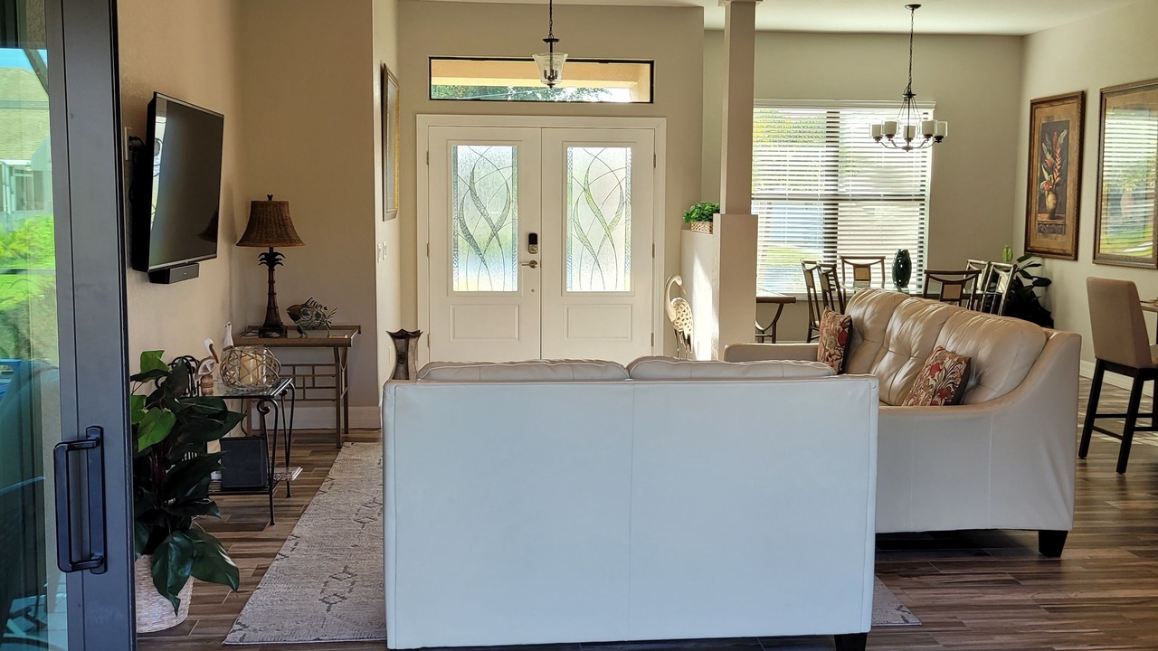 Photo of Livingroom in Deep Creek