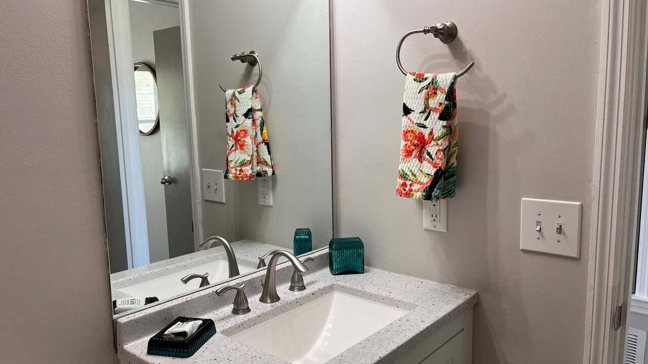 Photo of Bathroom in Whitemarsh Island