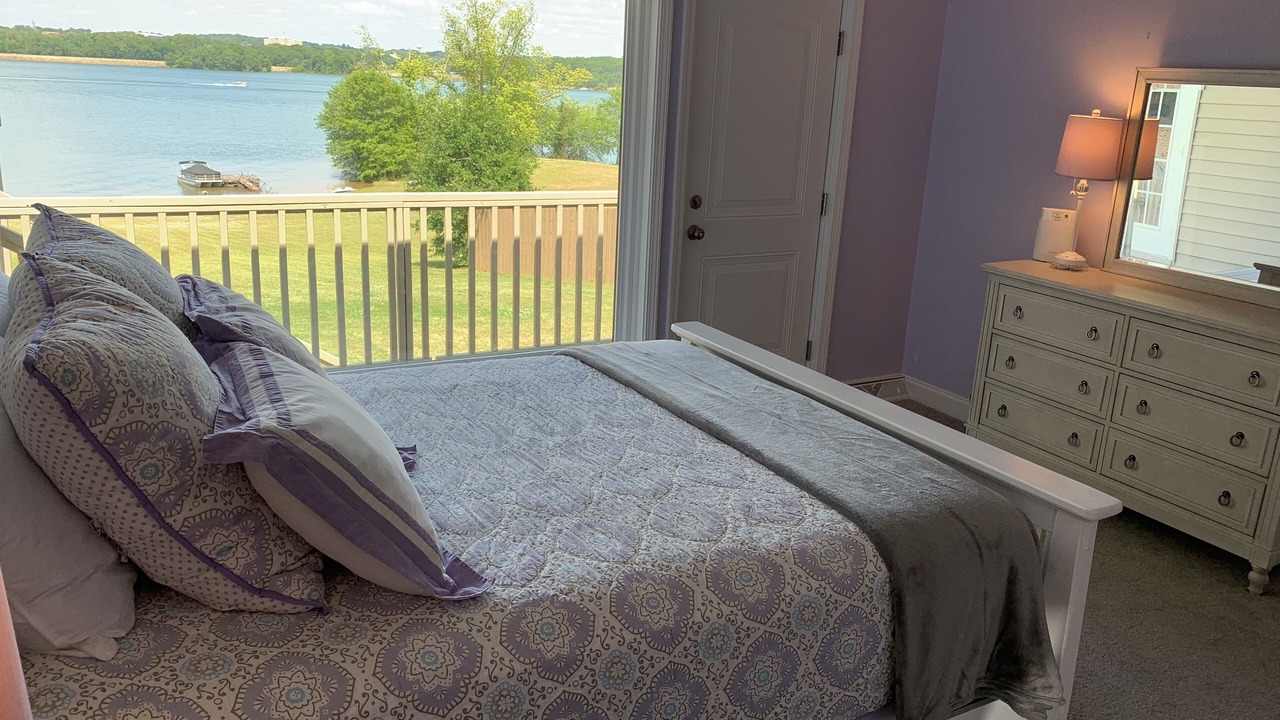 Photo of Bedroom in Seneca