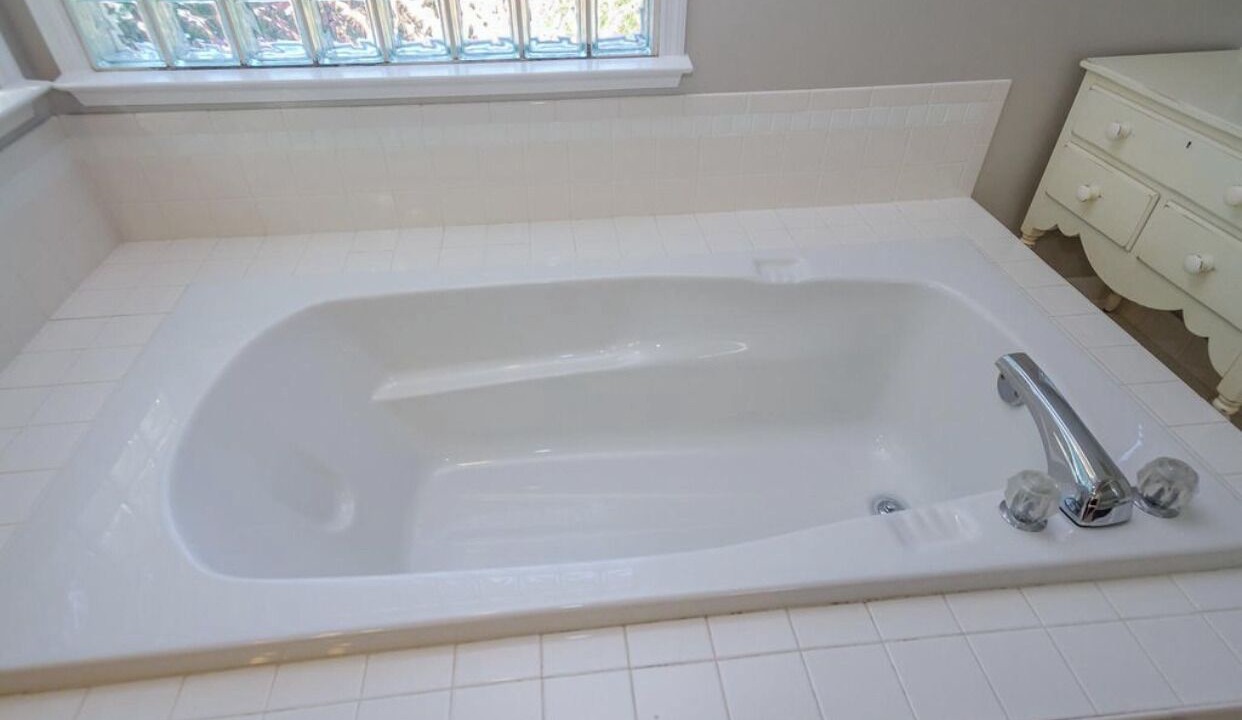 Photo of Bathroom in Martinez