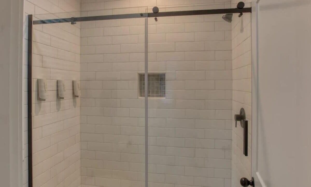 Photo of Bathroom in Melrose on the Beach