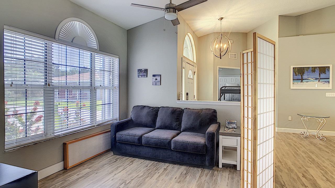 Photo of Livingroom in Inwood