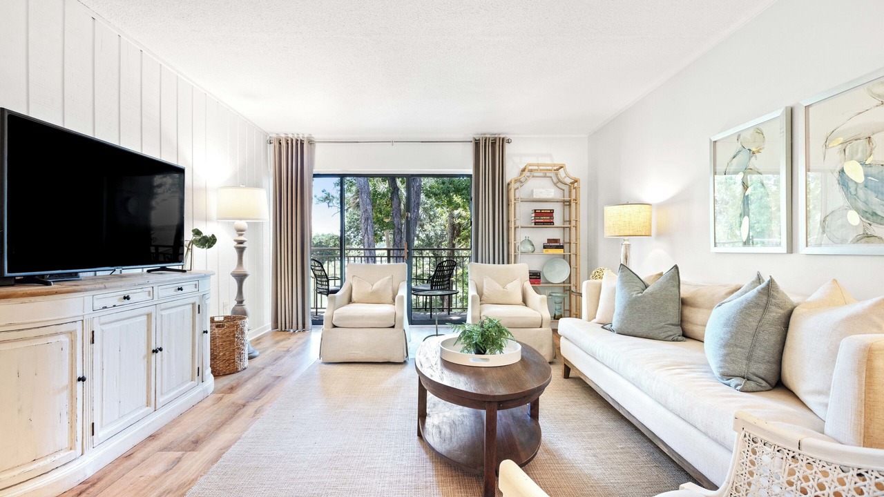 Photo of Livingroom in Sea Pines